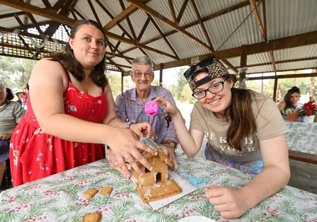 2022 gen con (on the news)